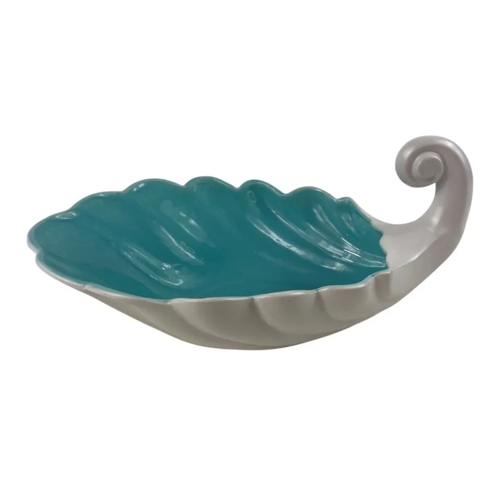 West Coast Pottery 202 California Shell Shaped White Turquoise Ceramic Bowl - Picture 5 of 13